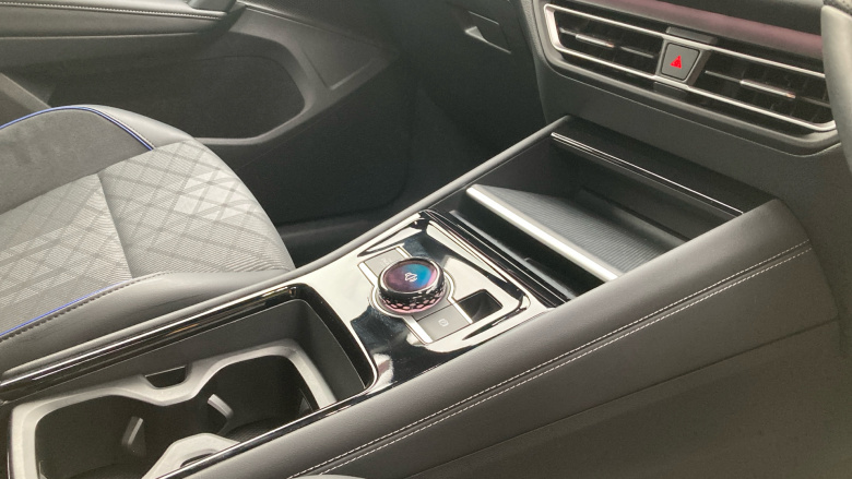 Volkswagen Tiguan 2.0 TDI R-Line 5dr DSG Diesel Estate